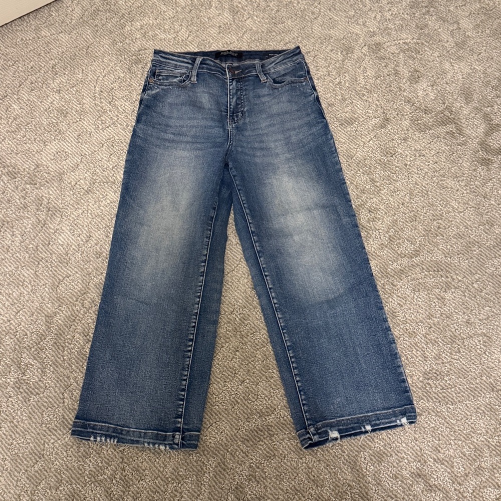 Judy Blue Dark Wash Wide Leg Cropped Jeans